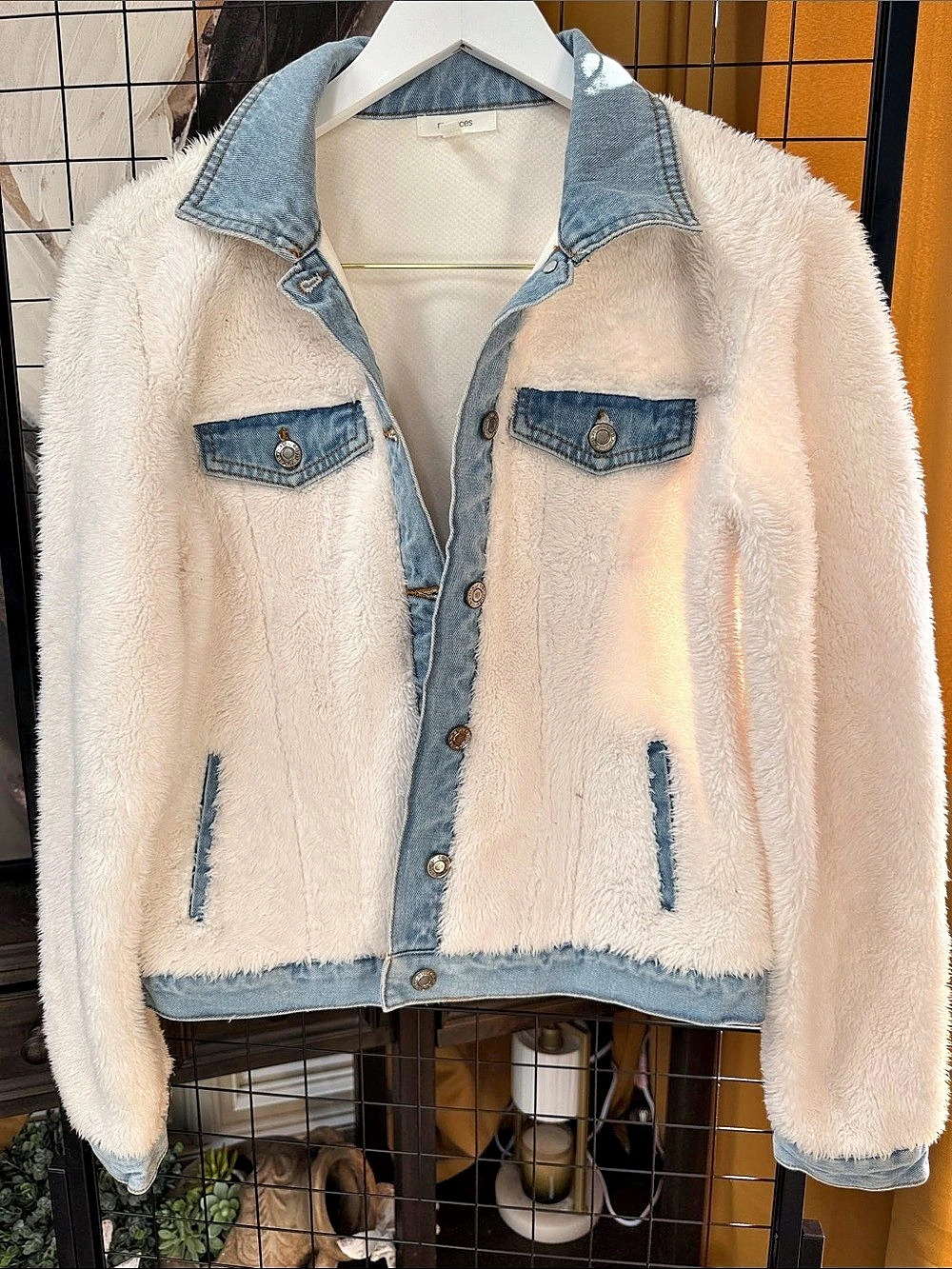 maurices Sherpa Denim Jacket in White & Blue Size Medium Like New